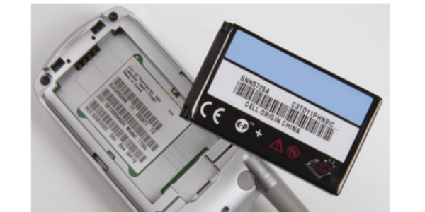 艾（ài）利UL認證PET不幹膠材料中有一款是亞白麥拉，請問型號是什麽？