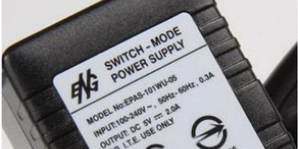 25#白色（sè）PET標簽