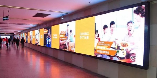 有沒有適合用來做廣告招牌的不幹膠材料 ？